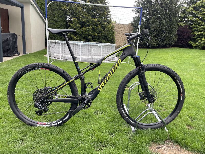 Prodám Specialized Epic FSR comp carbon WorldCup 
