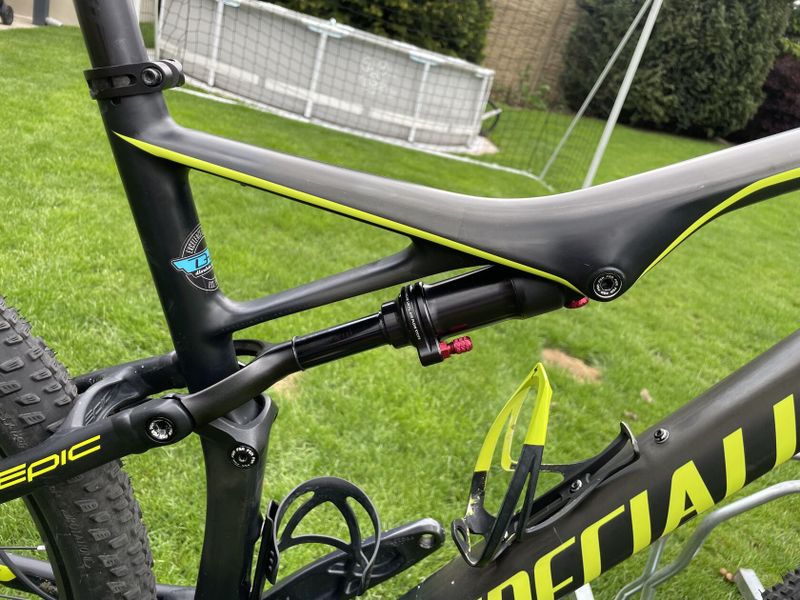 Prodám Specialized Epic FSR comp carbon WorldCup 