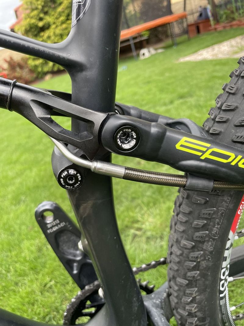 Prodám Specialized Epic FSR comp carbon WorldCup 