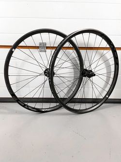 Roval Traverse Carbon 29 Boost – karbonová kola s DT Ratchet 