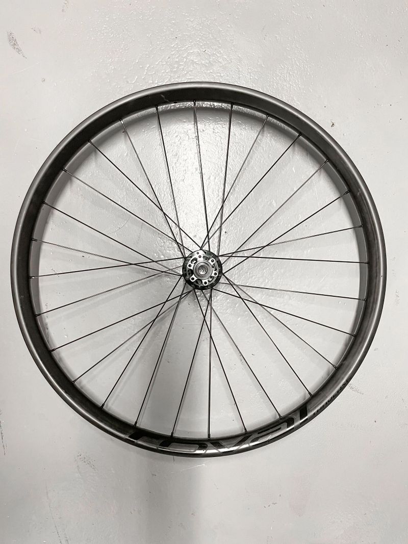 Roval Traverse Carbon 29 Boost – karbonová kola s DT Ratchet 