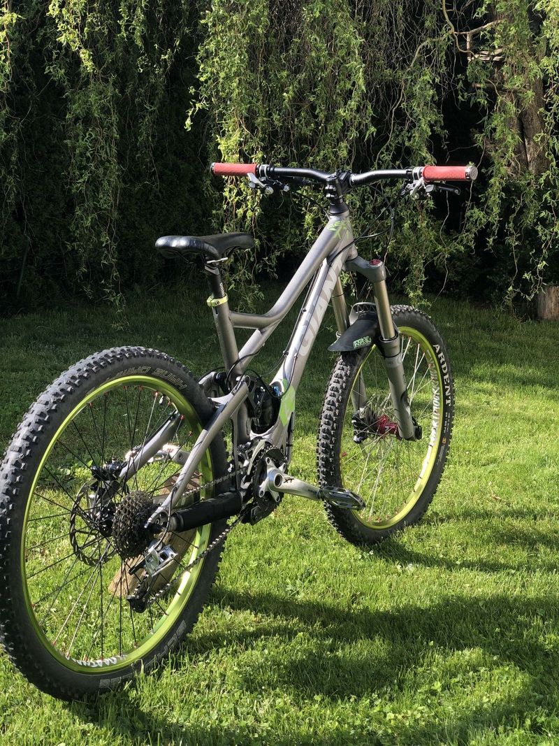 Celoodpružené kolo Giant M, 26´