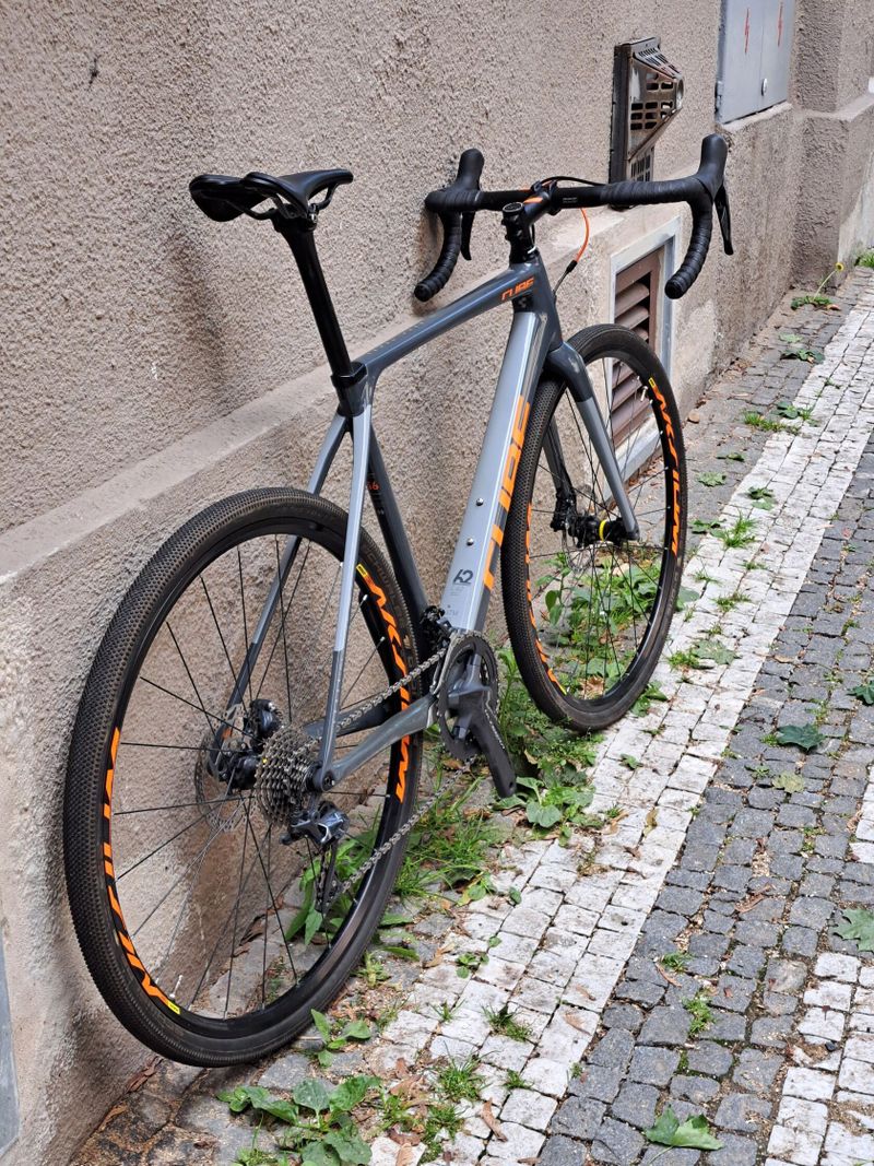 Karbonové gravel/cyklokros kolo Cube Cross Race Pro vel 56