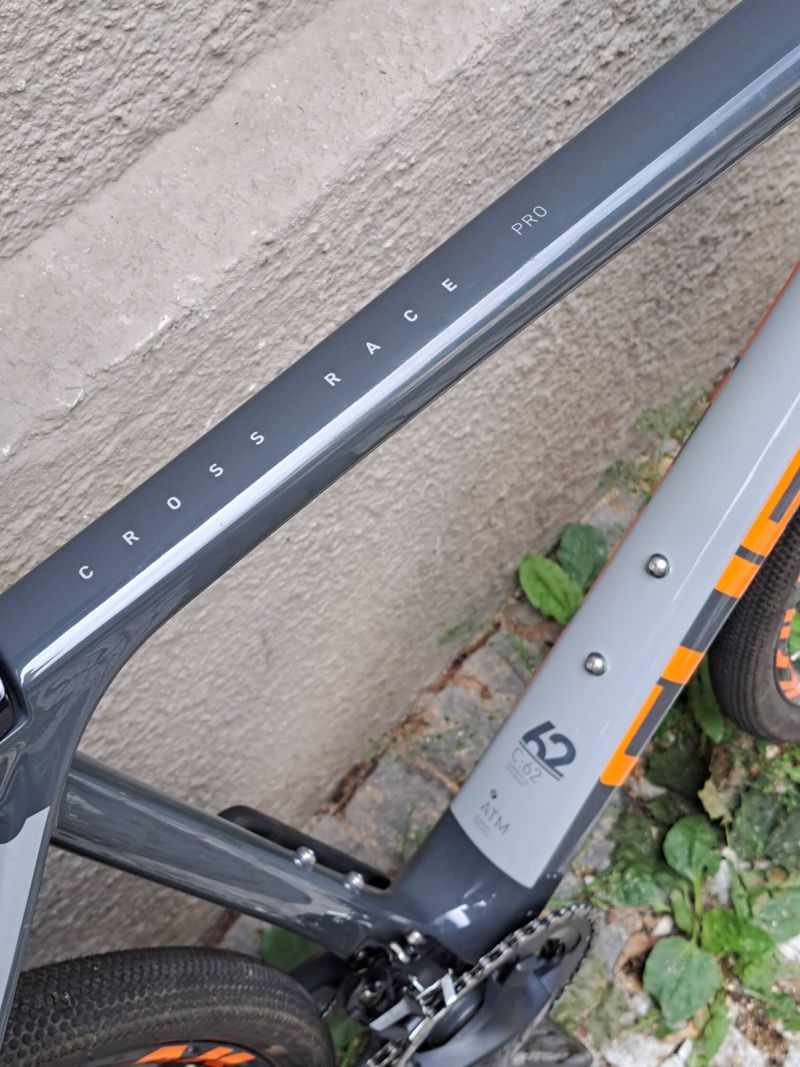 Karbonové gravel/cyklokros kolo Cube Cross Race Pro vel 56