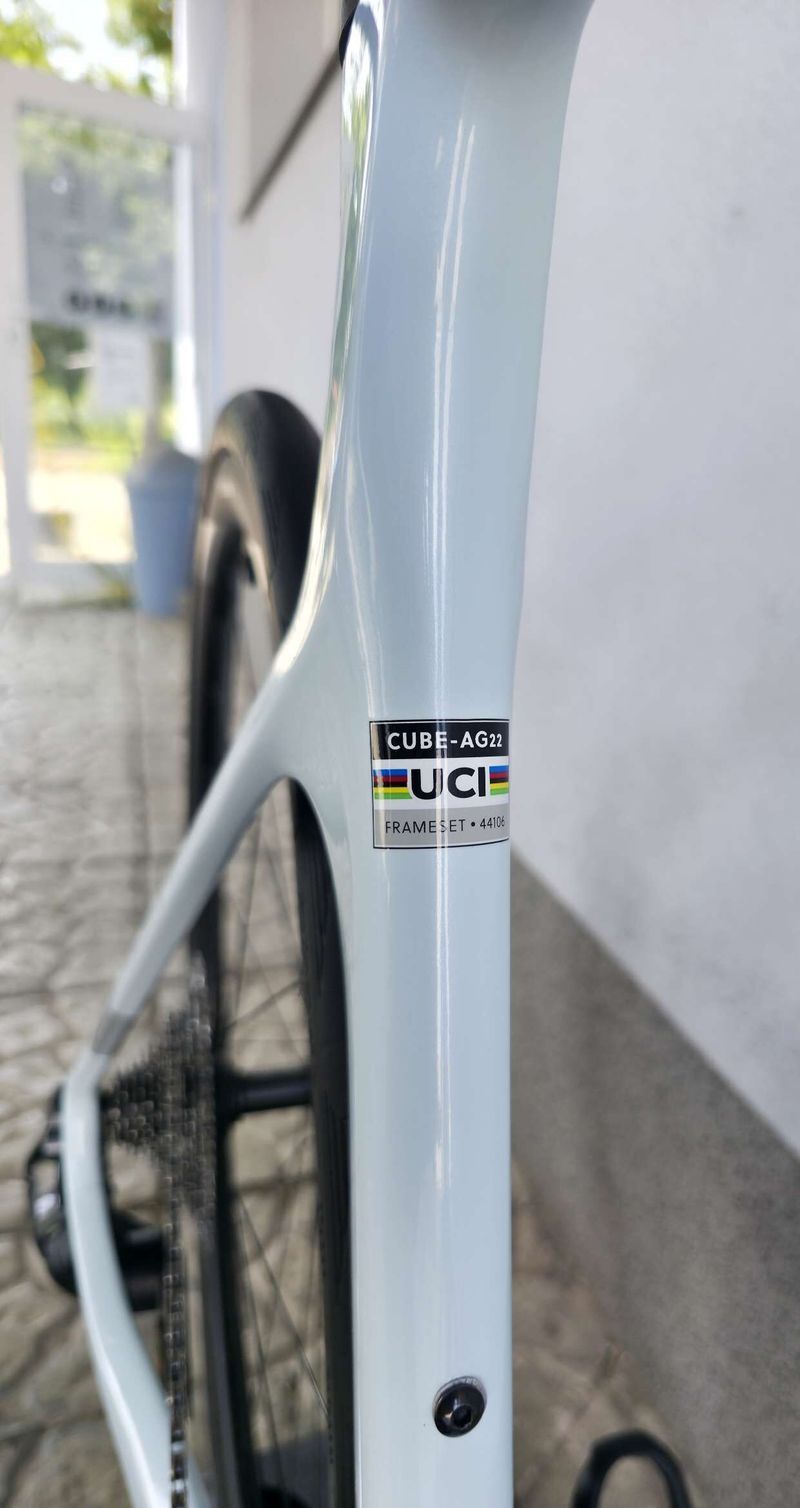 Silniční kolo Cube Agree C:62 Pro 2024
