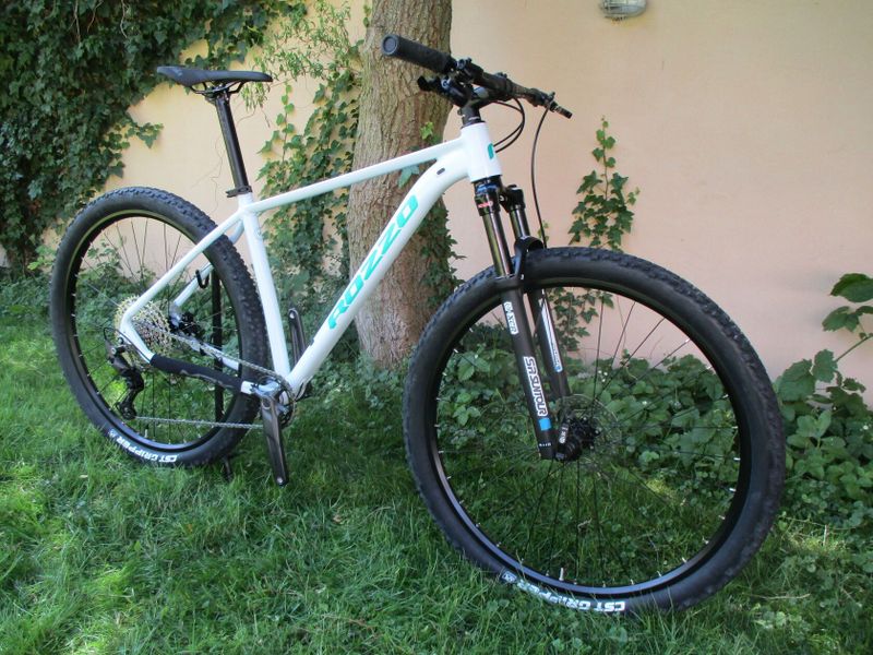 Prodáno ROZZO BOOST Grace 19", vzduch. vidlice Suntour XCR air, Shimano Deore1x12, pevné osy