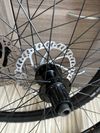 Gravel kola Giant SX2 sundaná z Giant Revolt 1 2025 
