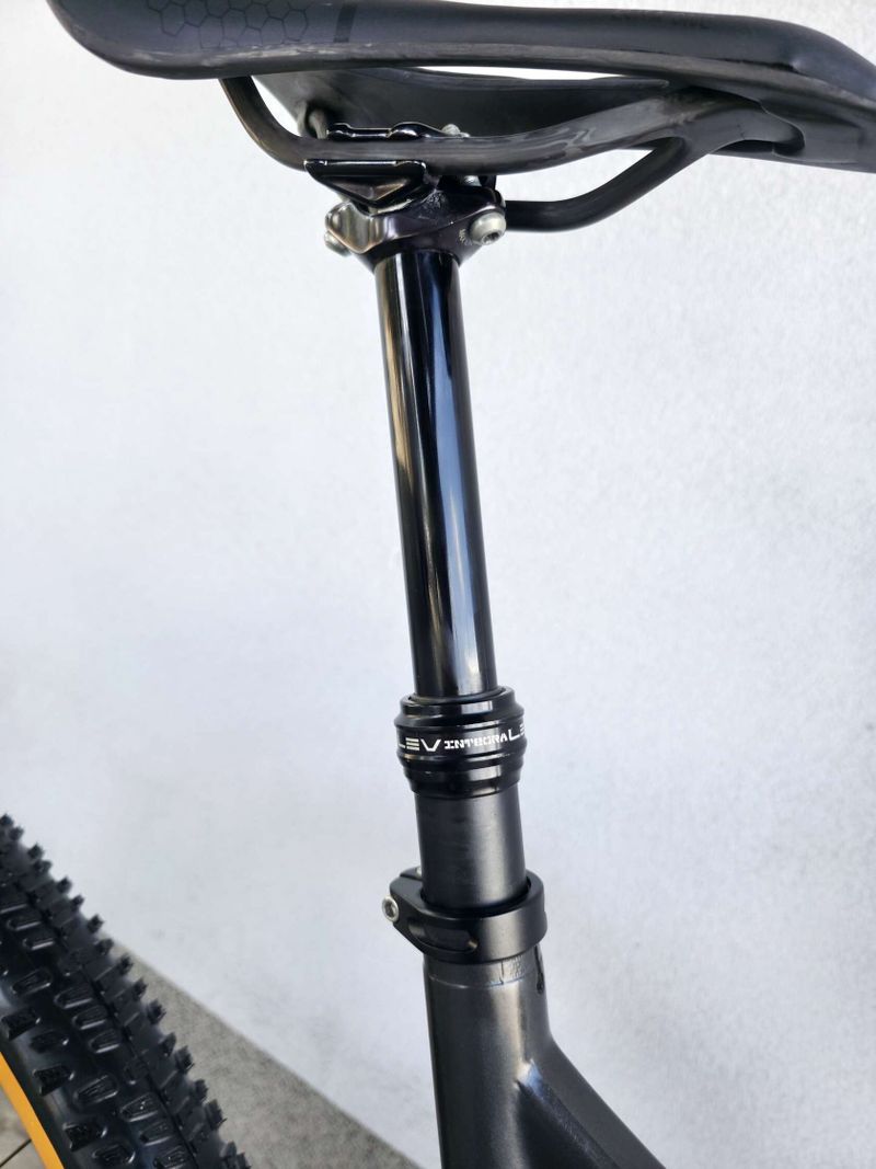Horské kolo Pivot Mach 429 SL Carbon 29"
