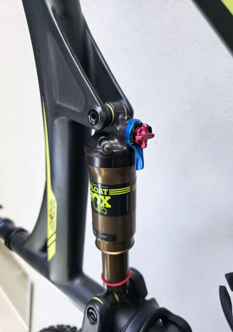 Horské kolo Pivot Mach 429 SL Carbon 29"