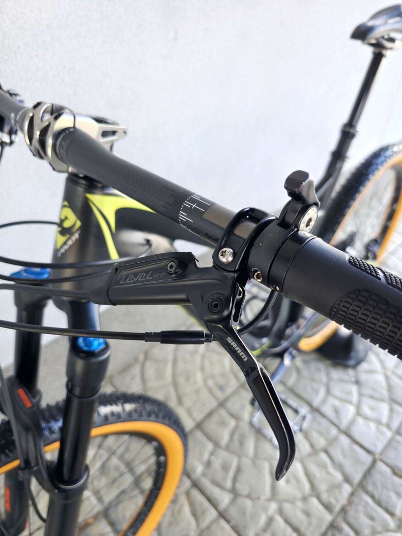Horské kolo Pivot Mach 429 SL Carbon 29"