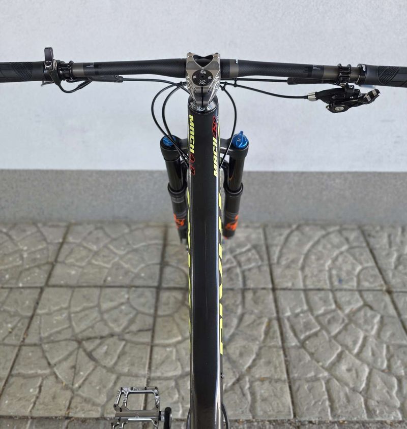 Horské kolo Pivot Mach 429 SL Carbon 29"