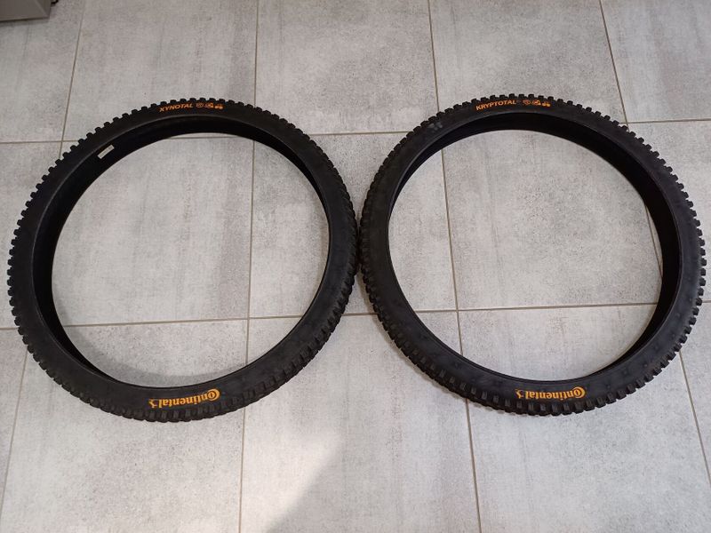 Pláště Continental Kryptotal/Xynotal + vložka 