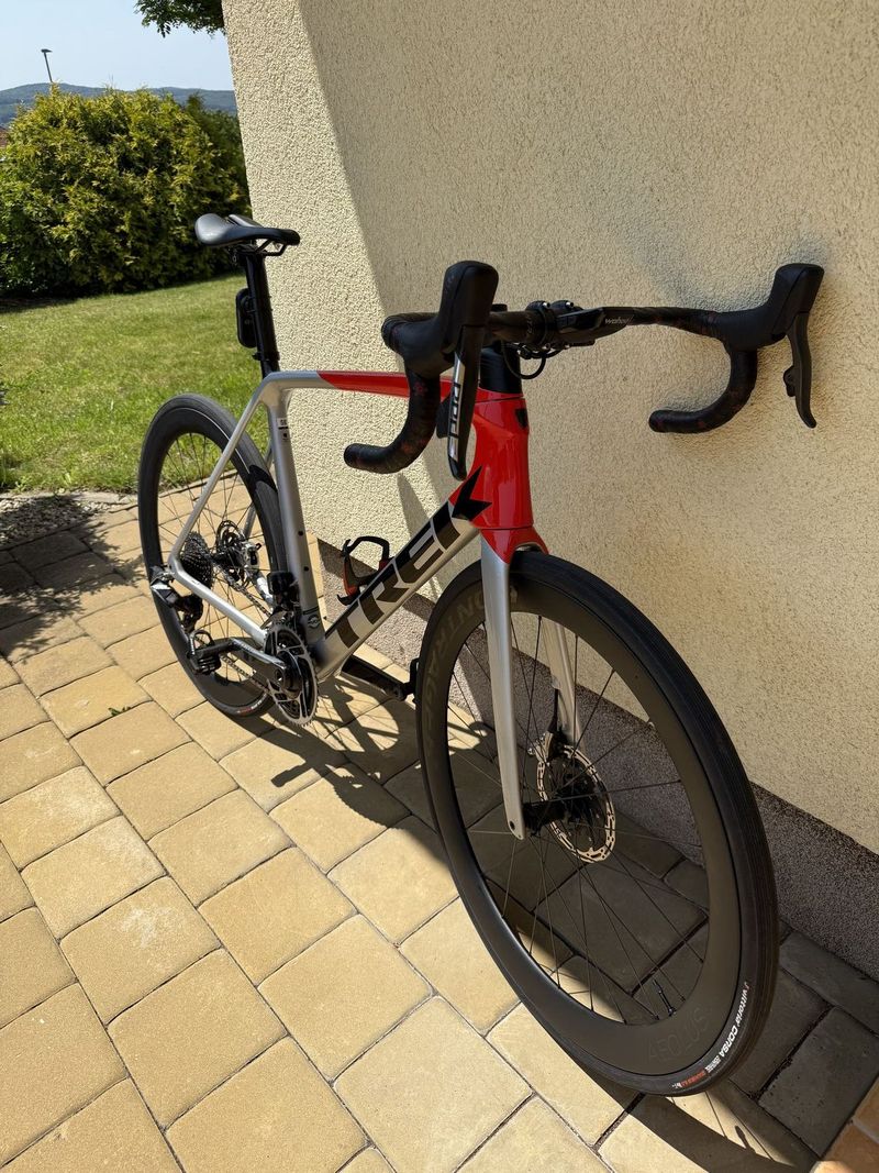 Trek Emonda SL 2023, vel. 58, SRAM RED eTap AXS, Aeolus PRO 51, TOP stav