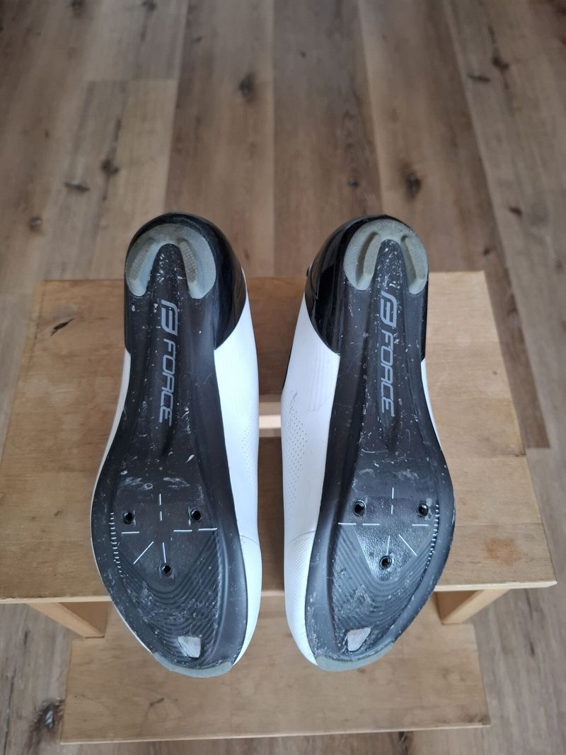 Silniční tretry Force Warrior carbon 