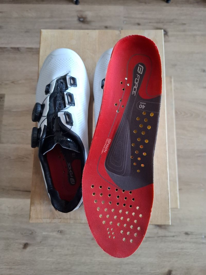 Silniční tretry Force Warrior carbon 