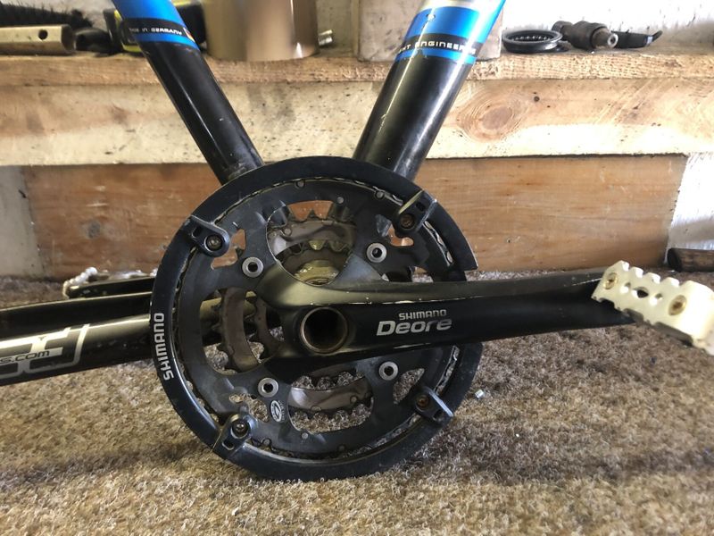 Rám FOCUS NORTHERN LITE (L) + kliky SHIMANO DEORE