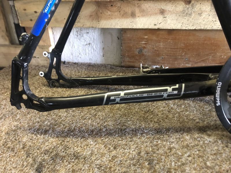 Rám FOCUS NORTHERN LITE (L) + kliky SHIMANO DEORE