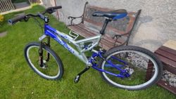 Modro-stříbrná MERIDA BIG AIR Full Al 7005- MTB, XC, sjezd - 1.majitel, pěkný stav 