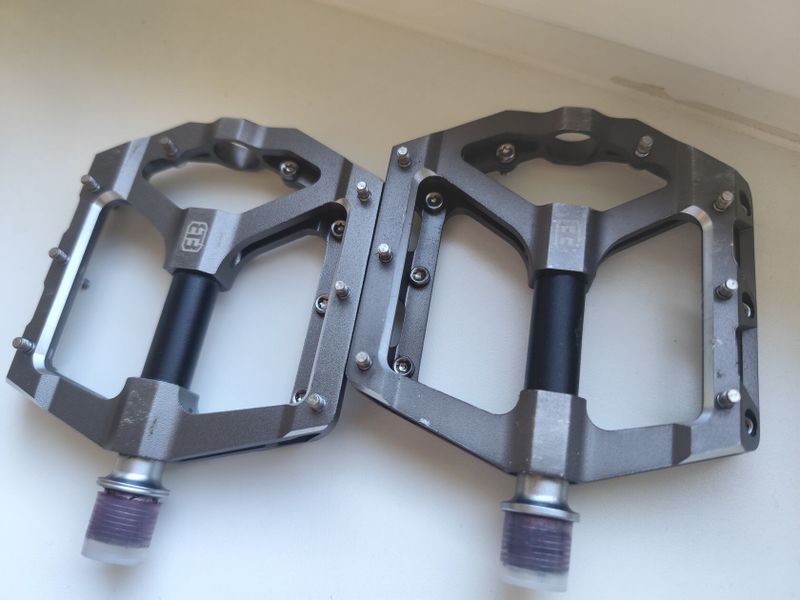  Platformové pedály Triple Eight SLT 2.1