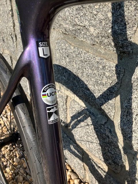 77.999 Kč! (PC 109.999) POLYGON HELIOS A7X - UCI rám, karbon kola - L - 105Di2 2x12 (50/34 - 11/34) 
