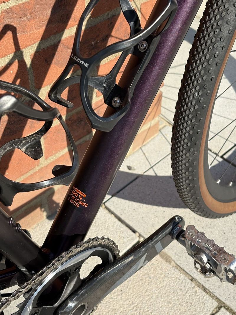 Gravel - Rondo Ruut AL |custom| Sram Force 1