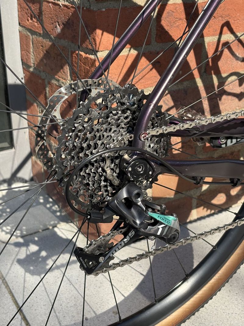 Gravel - Rondo Ruut AL |custom| Sram Force 1
