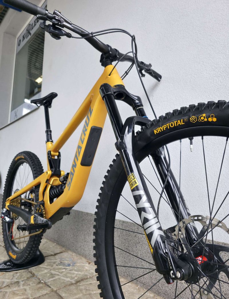 Horské kolo Santa Cruz Bronson 4.1 CC 2023 Mullet