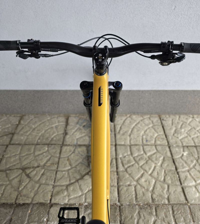 Horské kolo Santa Cruz Bronson 4.1 CC 2023 Mullet