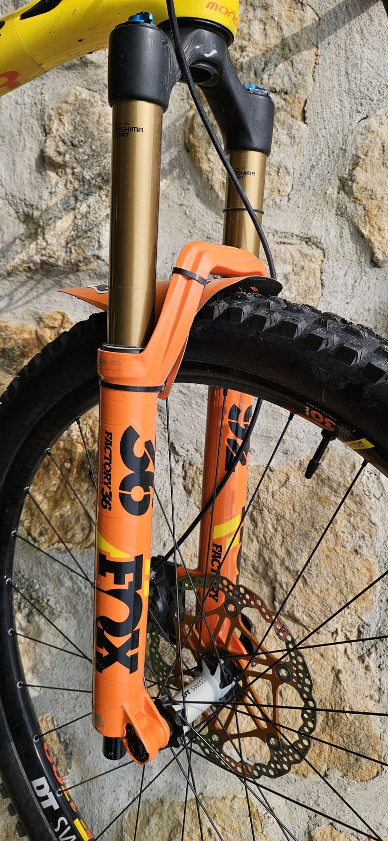 MONDRAKER Super Foxy Carbon RR