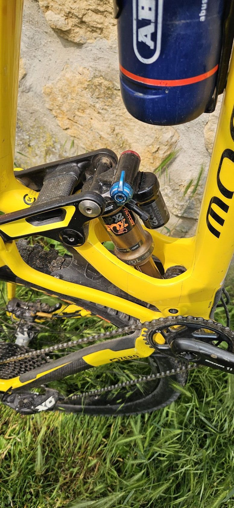 MONDRAKER Super Foxy Carbon RR