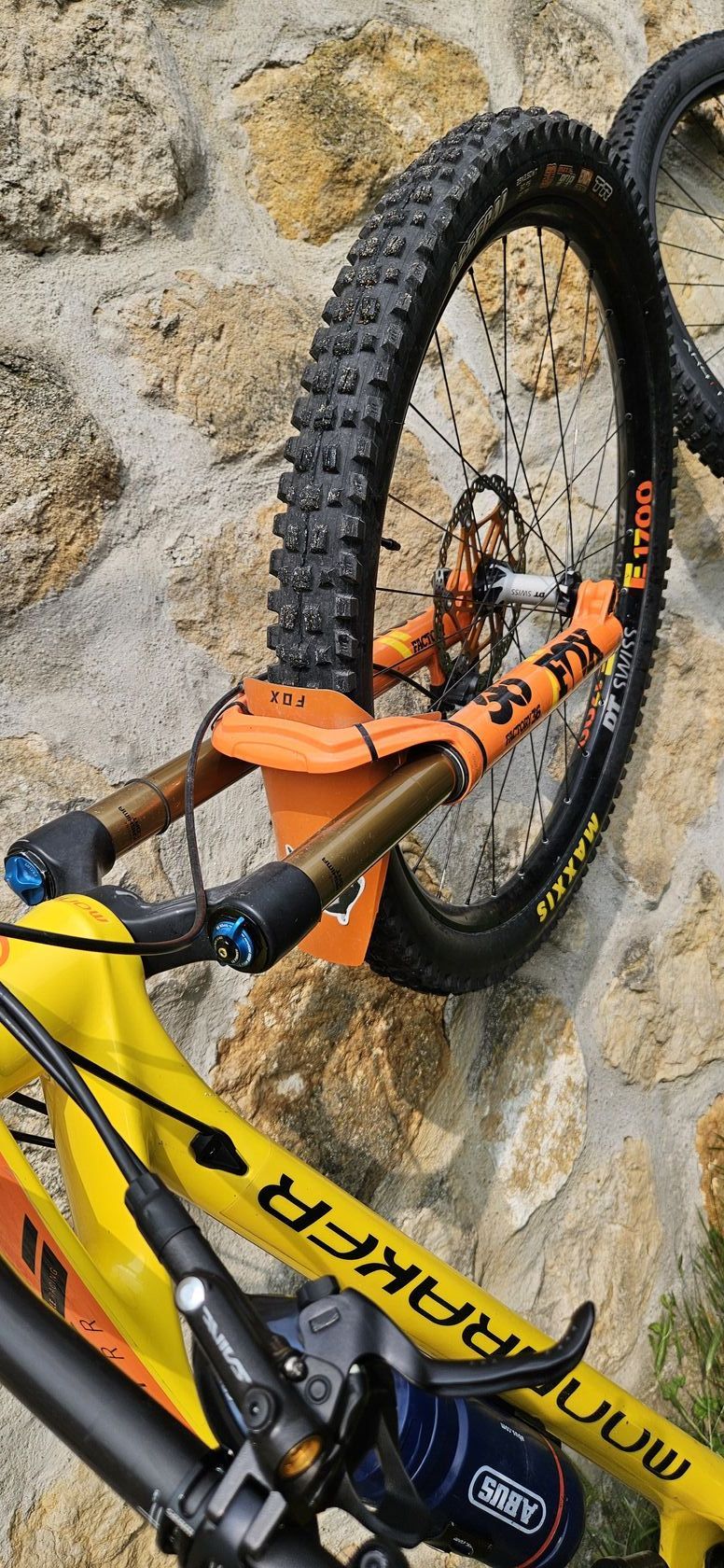 MONDRAKER Super Foxy Carbon RR