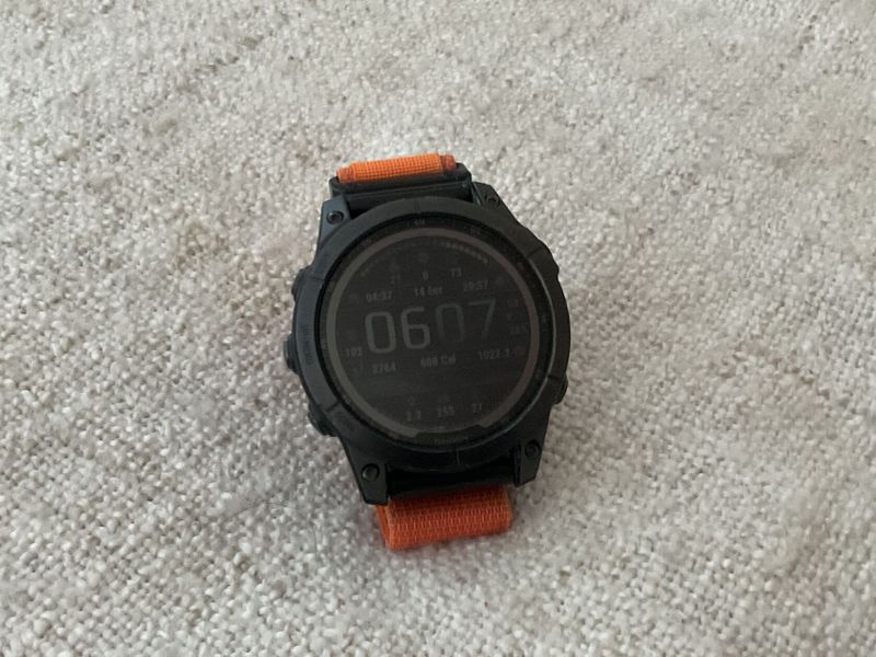 Prodám GarminFenix 7 Sapphire Solar Titanium