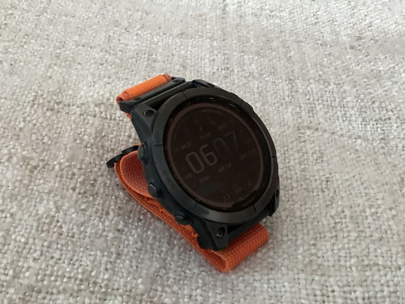 Prodám GarminFenix 7 Sapphire Solar Titanium