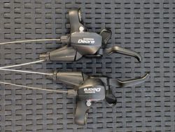 Dual Control Shimano Deore 