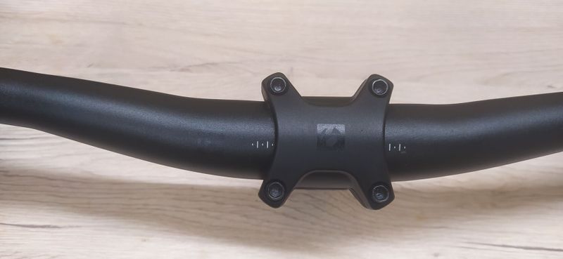 Set řidítek a představce Bontrager