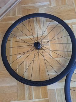 Zapletena kola Cannondale HG35