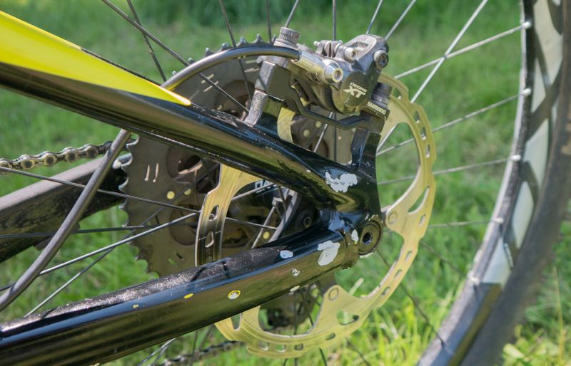 GIANT TRANCE ADVANCED, KARBONOVÝ RÁM I KOLA
