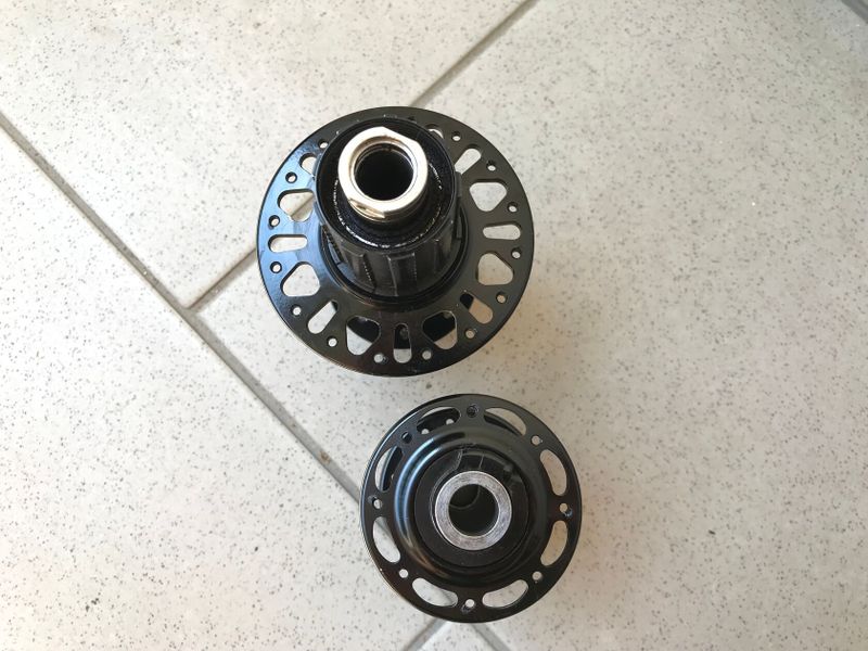 Fulcrum racing expert DB - sada nábojů/pevná osa