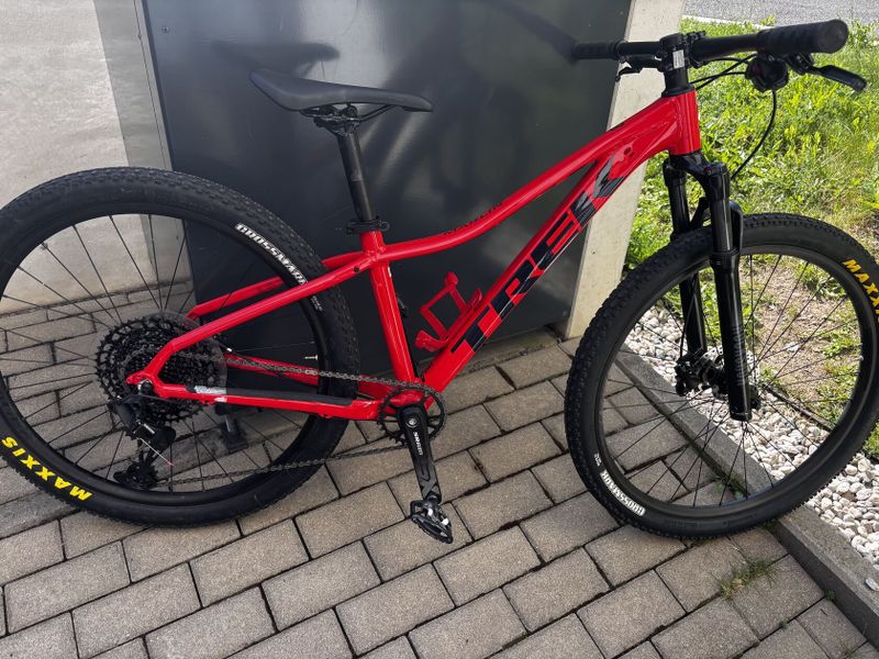 Trek 26”