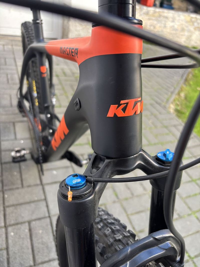 KTM Myroon Master 2019