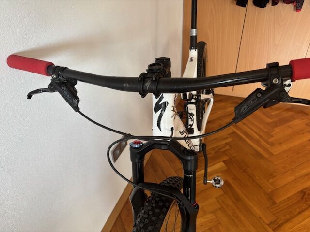 SPECIALIZED EPIC PRO