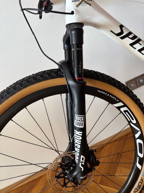 SPECIALIZED EPIC PRO