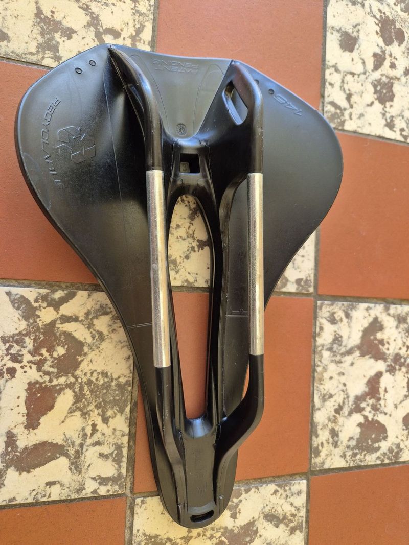 Sedlo Selle Italia model X flow