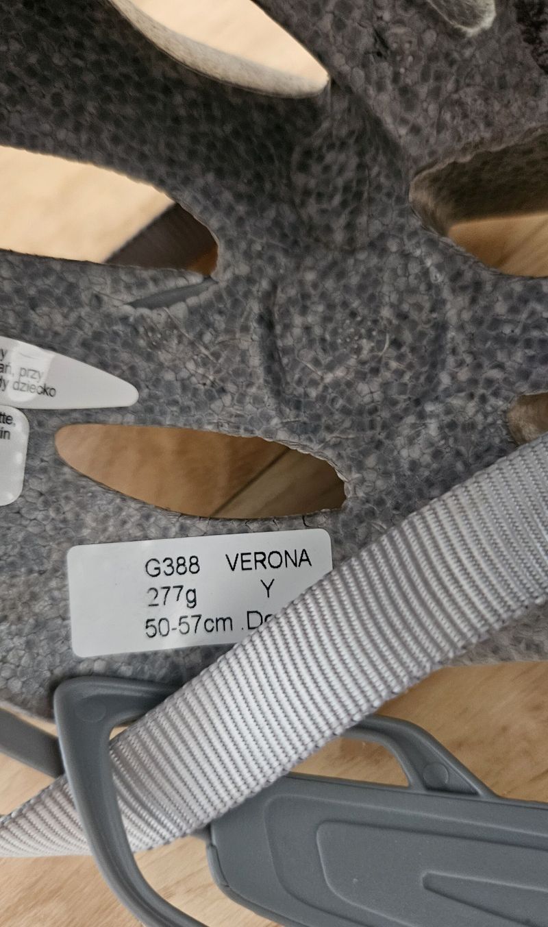 Giro Verona helma