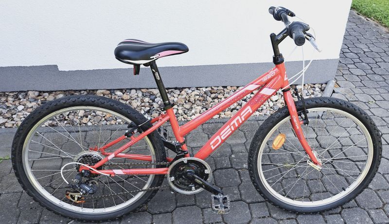 Dětské kolo Dema - vel. 24
