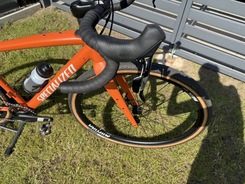prodám zánovní kolo Specialized Diverge Comp E5