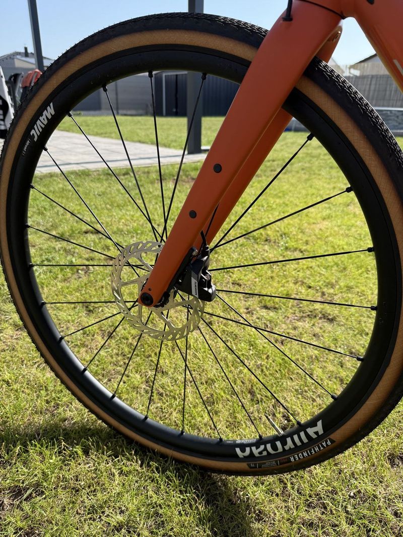 prodám zánovní kolo Specialized Diverge Comp E5