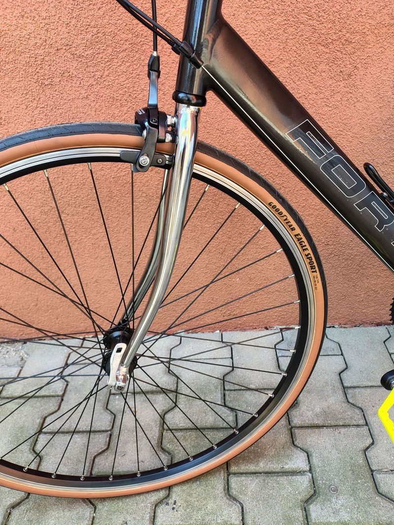 Nové sestavené retro fitness kolo, velikost XL