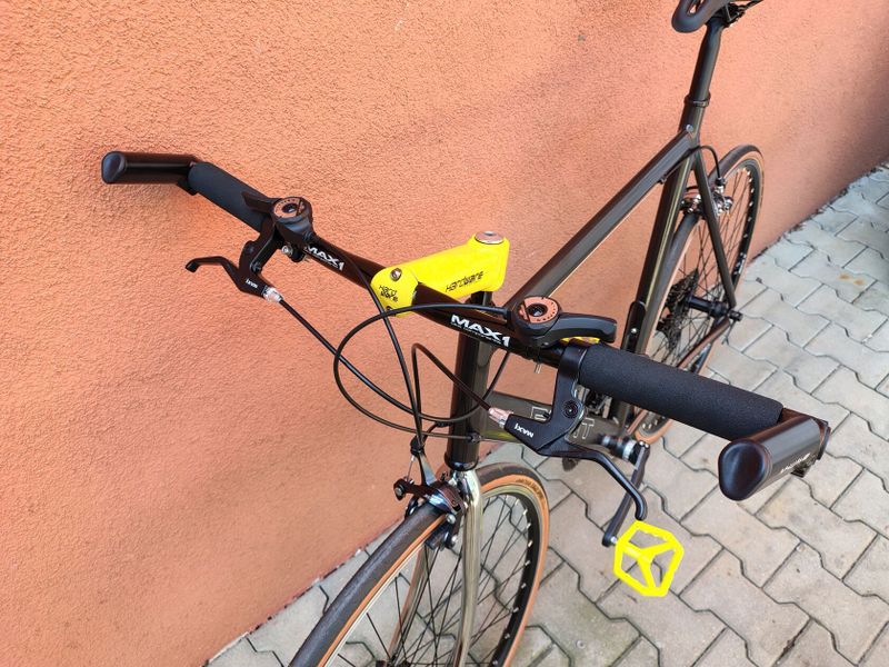Nové sestavené retro fitness kolo, velikost XL