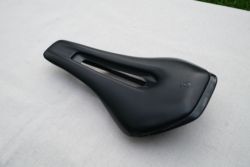 Sedlo Syncros Belcarra 140 mm
